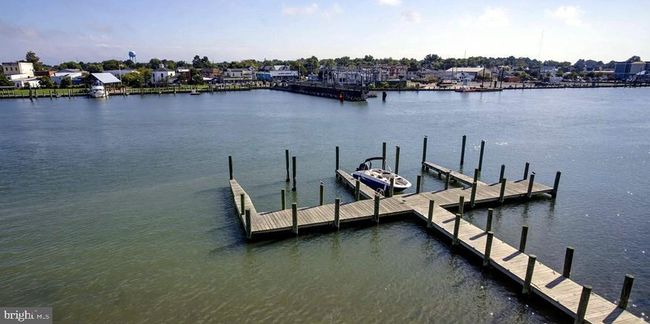 6189 Marsh Island Dr, Townhouse with 3 bedrooms, 3 bathrooms and null parking in CHINCOTEAGUE VA | Image 18