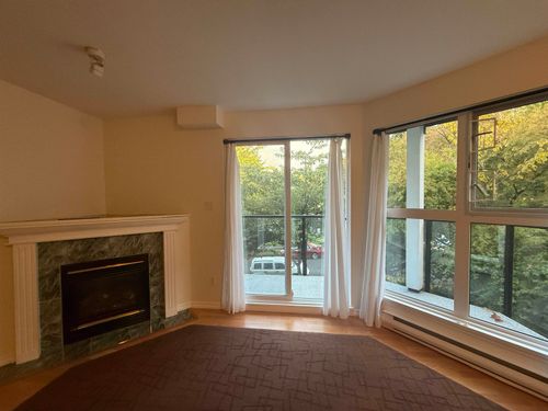 305-2212 Oxford St, Vancouver, BC, V5L1G1 | Card Image