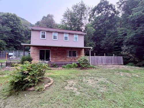 1435 Sharon Rd, Beaver, PA, 15009-3125 | Card Image