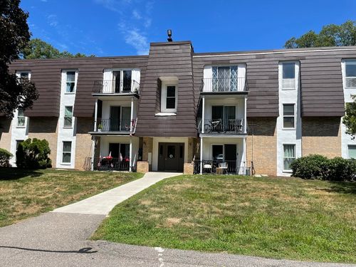 apt-49-4 Kennedy Ln, Milford, MA, 01757-1170 | Card Image
