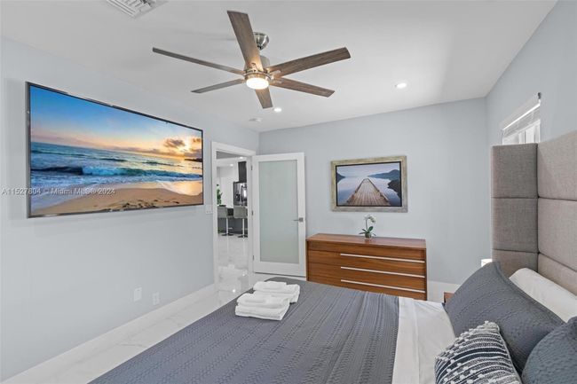 26 Ne 88 Th St, House other with 4 bedrooms, 3 bathrooms and null parking in El Portal FL | Image 12