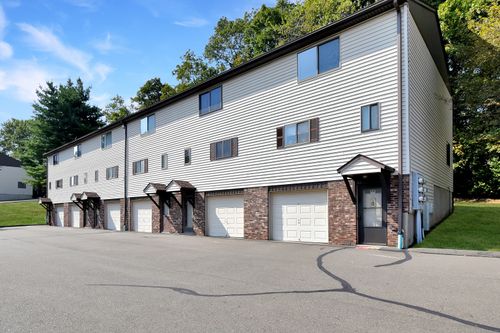 apt-16e-140 Thompson St, East Haven, CT, 06513-1994 | Card Image