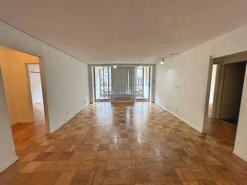 apt-222-99 Pond Ave, Brookline, MA, 02445-7116 | Card Image