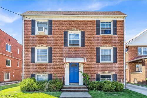3up-6150 Ridge Rd, Parma, OH, 44129-4481 | Card Image