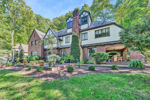 2412 Robin Hood Rd Se, Roanoke, VA, 24014-3418 | Card Image