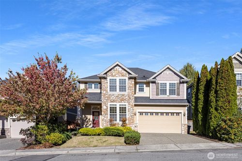 912 S 38th Ct, Renton, WA, 98055-5897 | Card Image