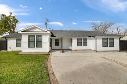 a-6004 Bois D Arc St, Houston, TX, 77087-5208 | Card Image