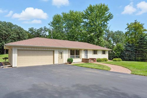 11550 Deuce Rd, Elko New Market, MN, 55020-9589 | Card Image