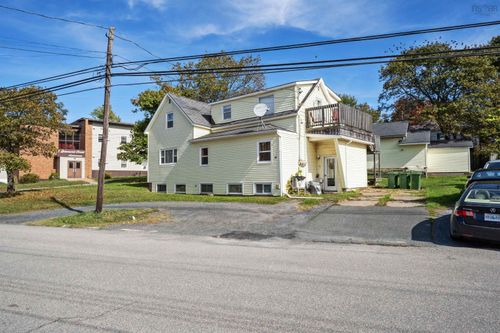 90 High Street, Trenton, NS, B0K1X1 | Card Image
