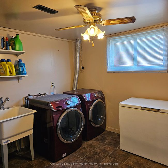 84 Gladstone Ave, House other with 4 bedrooms, 2 bathrooms and 5 parking in North Bay ON | Image 32