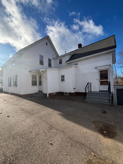 2-82 Summer St, Laconia, NH, 03246-3152 | Card Image