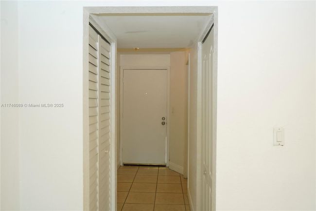 APT-301 - 4215 N University Dr, Condo with 2 bedrooms, 2 bathrooms and null parking in Sunrise FL | Image 9