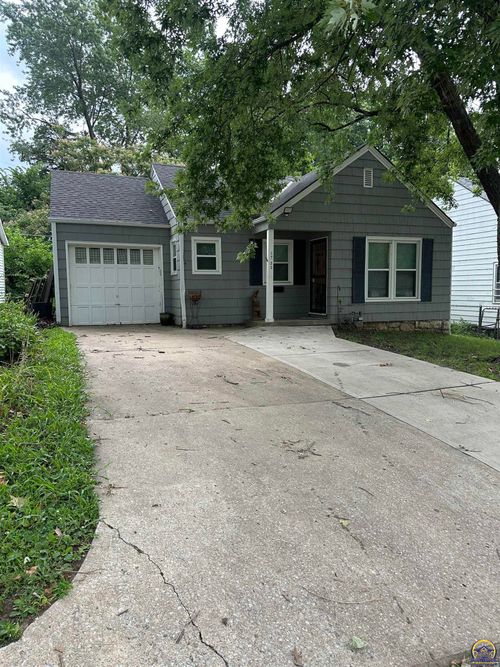 1723 Tennyson St, Kansas City, KS, 66102-2433 | Card Image