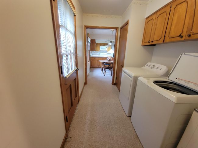 302 Riverview Ct, House other with 3 bedrooms, 3 bathrooms and null parking in Portage WI | Image 17