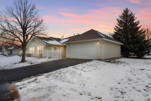 2003 10th Ave W, Shakopee, MN, 55379-1927 | Card Image