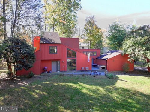 11813 Vale Rd, OAKTON, VA, 22124-2248 | Card Image