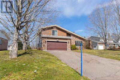 334 Rue Vanier, House other with 3 bedrooms, 3 bathrooms and null parking in Dieppe NB | Image 2