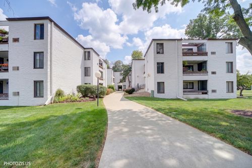 2a-322 W Miner St, Arlington Heights, IL, 60005-1362 | Card Image