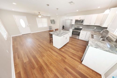 1070 Wellington Rd, Wellington, AL, 36279-5912 | Card Image