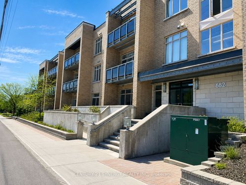 209-682 Churchill Ave N, Ottawa, ON, K1Z5G5 | Card Image