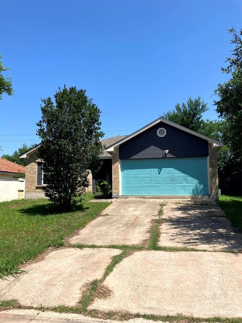 193 Oak River Dr, Cedar Creek, TX, 78612-3086 | Card Image