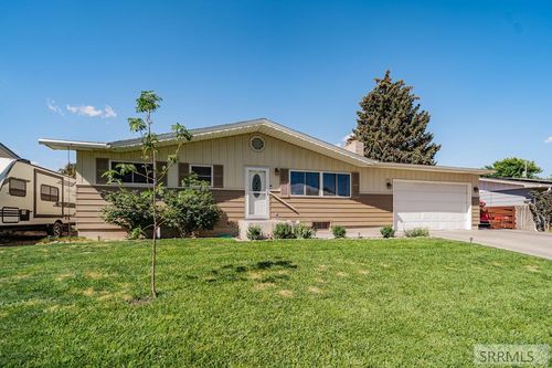 2081 John Adams Pkwy, Idaho Falls, ID, 83401-5206 | Card Image