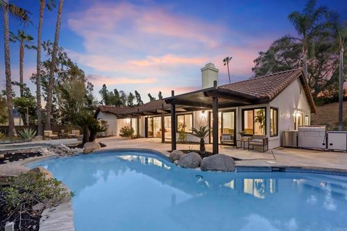 205 Tampico, Escondido, CA, 92025 | Card Image