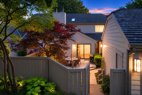 0-422 Valley View Rd, Lake Barrington, IL, 60010-7316 | Card Image