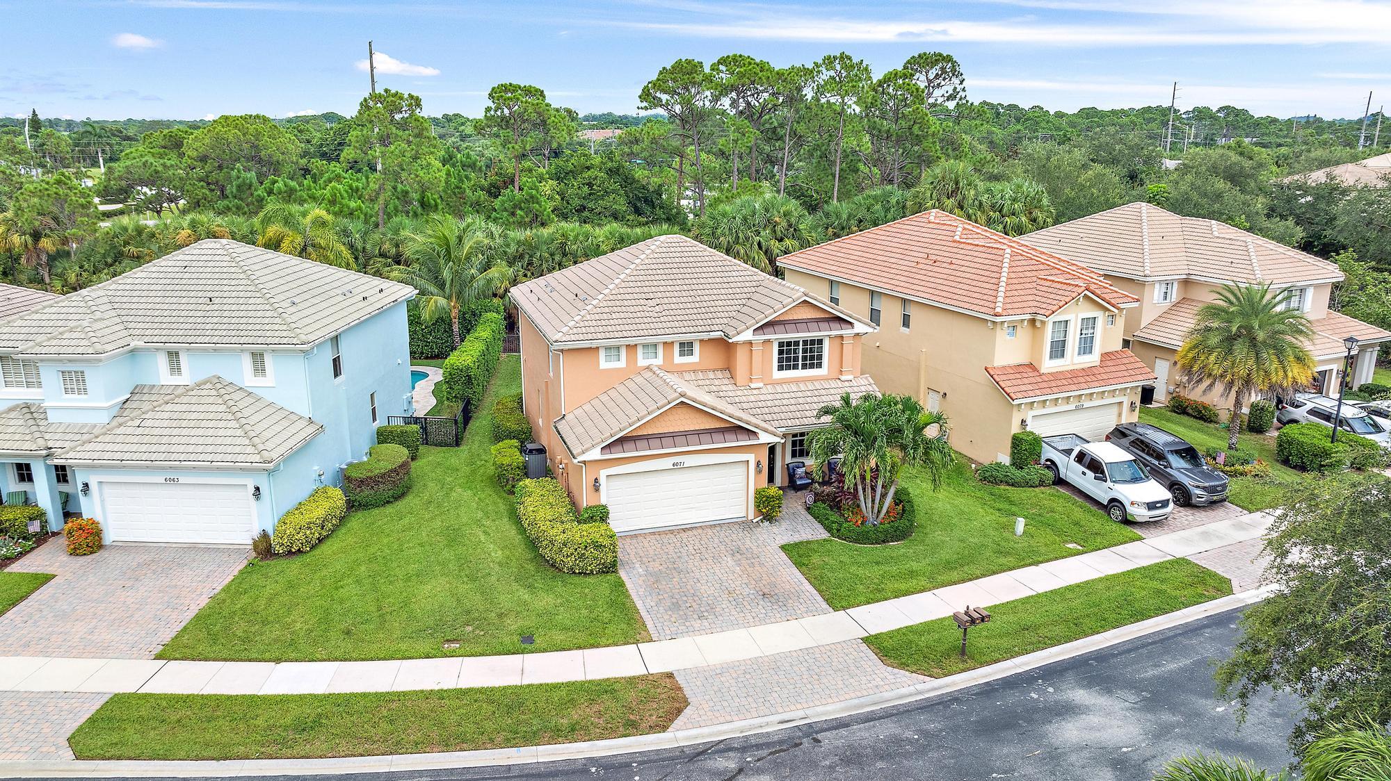 Crooked Oak Ave, Hobe Sound, FL 33455