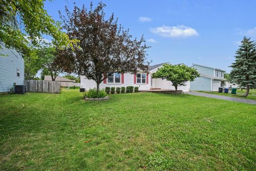 3512 Portsmouth Dr, Zion, IL, 60099-4709 | Card Image