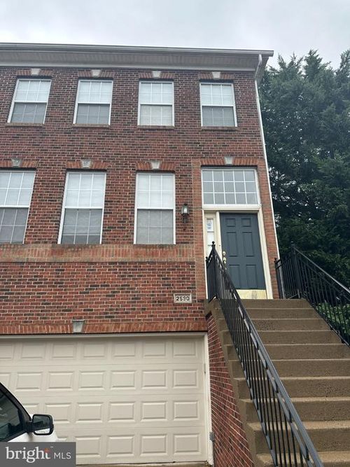 2590 Logan Wood Dr, HERNDON, VA, 20171-4493 | Card Image