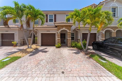 9285 Sw 220th Ter, Cutler Bay, FL, 33190-1410 | Card Image