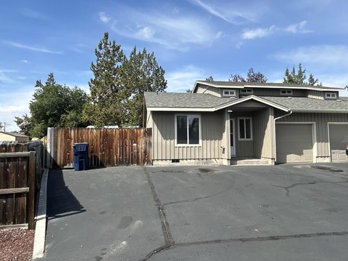 2211 Sw Quartz Avenue, Redmond, OR, 97756 | Card Image