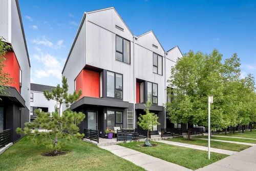 3541 69 St Nw, Calgary, AB, T3B6E8 | Card Image