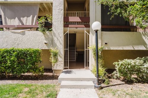 1018-18168 Sundowner Way, Canyon Country, CA, 91387 | Card Image