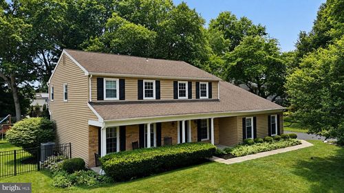 817 Stark Cir, YARDLEY, PA, 19067-4313 | Card Image