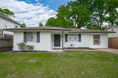 1029 Dolly Wright St, Houston, TX, 77088-7918 | Card Image