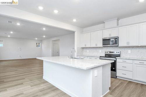 5416 Golden Eagle St, Antioch, CA, 94531-7806 | Card Image