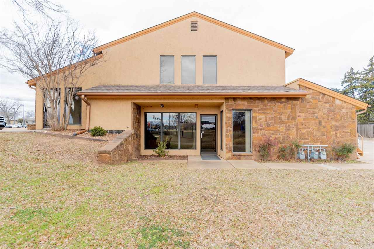 110 W Hall Of Fame Ave, Stillwater, OK 74075
