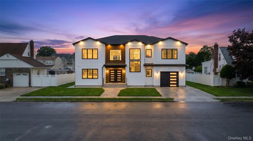 1025 Mirabelle Ave, Westbury, NY, 11590-5505 | Card Image