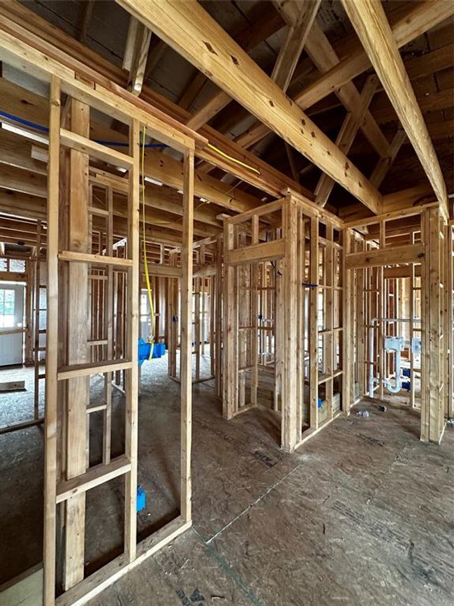 321 Kelly St, Home with 0 bedrooms, 0 bathrooms and null parking in Luling TX | Image 6