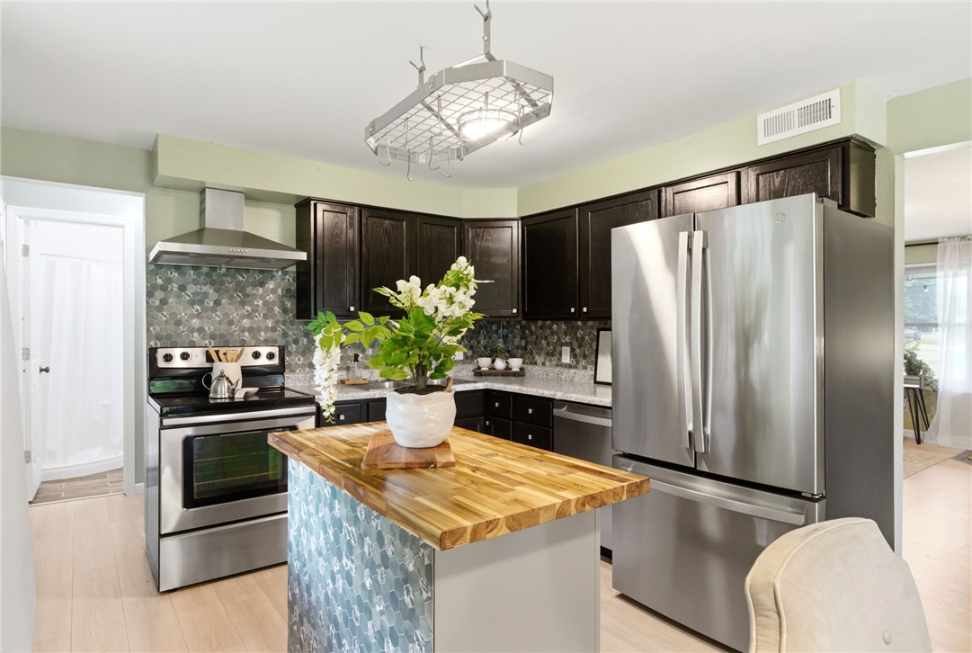 Residential in New Jasper Twp 2