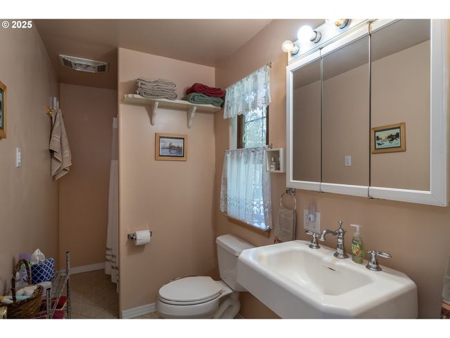Guest Quarters | Image 46