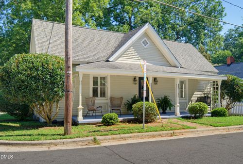 808 Brooklyn St, Raleigh, NC, 27605-1421 | Card Image