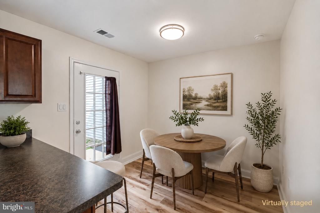 Residential in WALDORF 5