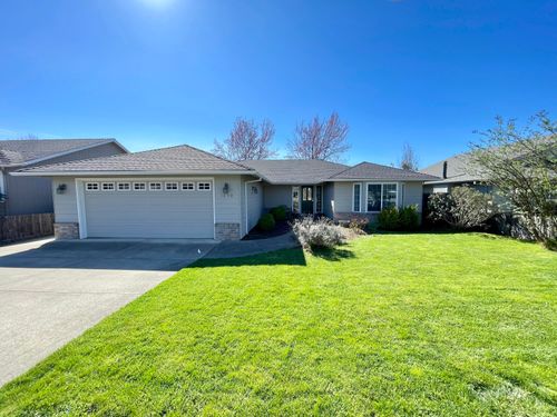 1650 Husker Butte Lane, Medford, OR, 97504 | Card Image