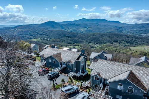 b3-510 Elderberry Ridge Rd, Beech Mountain, NC, 28604-8284 | Card Image