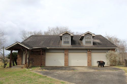 5555 County Road 135 Rd, Wharton, TX, 77488-2029 | Card Image