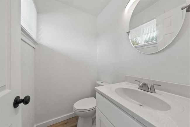 902 Twin Oaks Ter, Condo with 0 bedrooms, 0 bathrooms and null parking in Harrisonville MO | Image 25