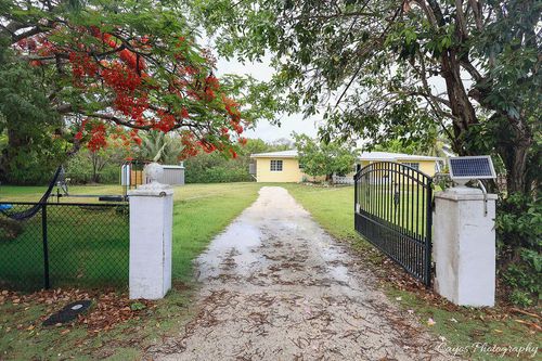 30525 Winifred St, Big Pine Key, FL, 33043-4718 | Card Image